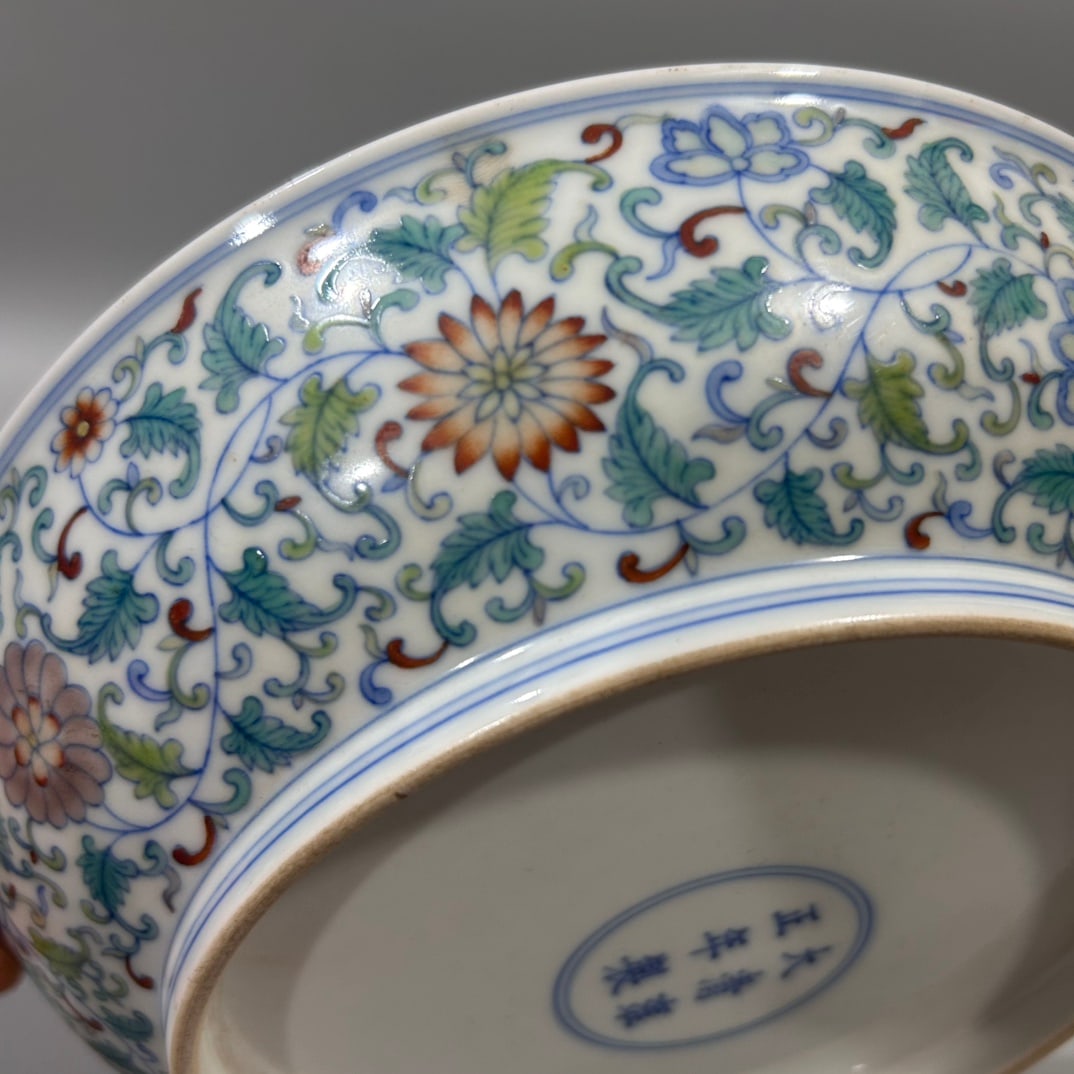 A Exquisite Doucai Lotus Pattern Plate - 7