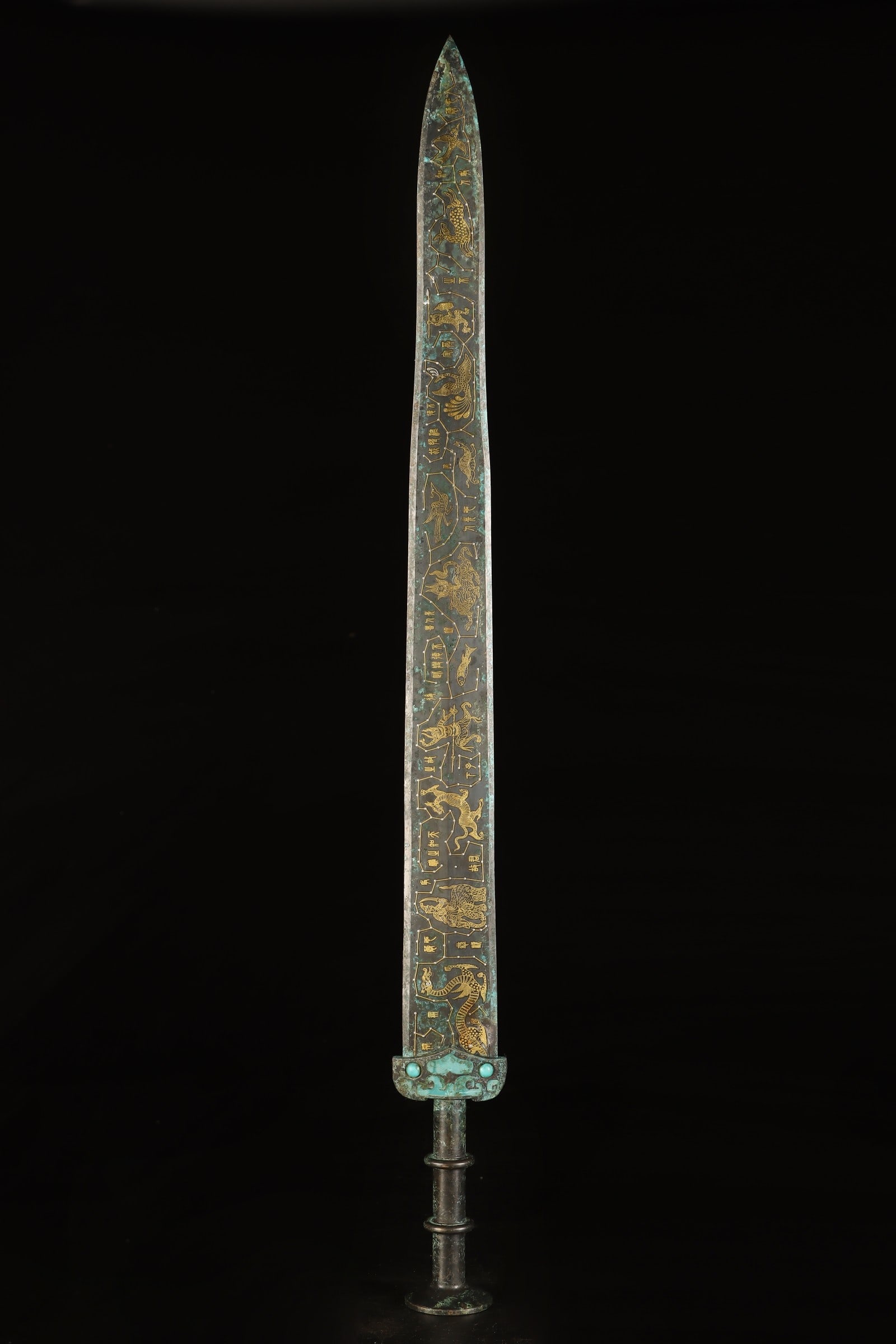 A Exquisite Gold and Silver-Inlaid Bronze Sword: A Exquisite Gold and Silver-Inlaid Bronze Sword,Ancient Time, China,Size:24.4inx2.4inx1.6in,Weight:1001g 错金银青铜剑,远古时期