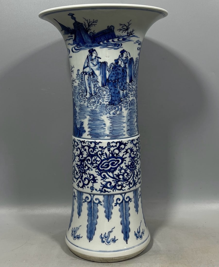 Blue and White Figures Pattern Vase: Blue and White Figures Pattern Vase,Ming Dynasty, China,Size:17.3inx9.1in 青花人物纹瓶,中国明代