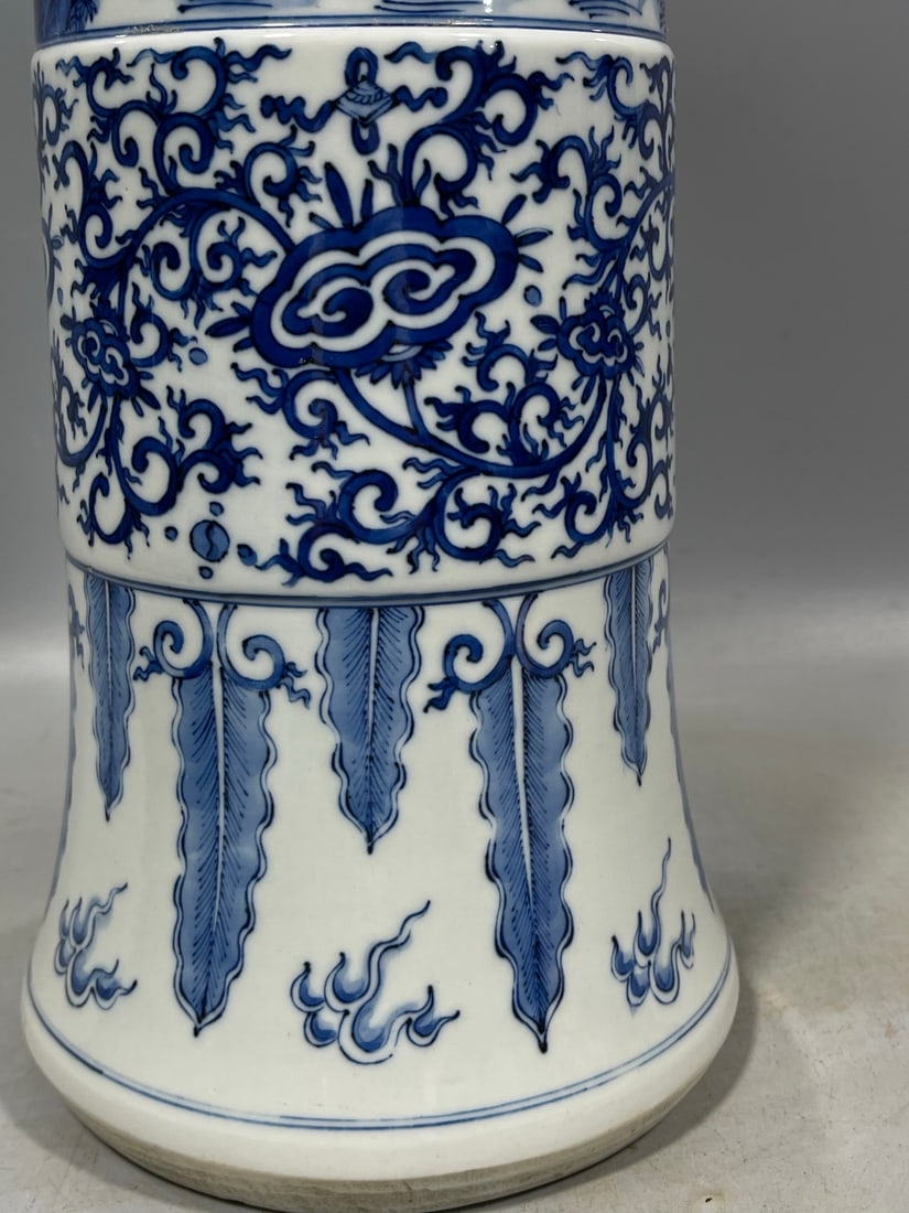 Blue and White Figures Pattern Vase - 7