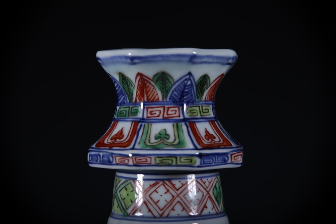 Doucai Flower Pattern Candlestick - 2