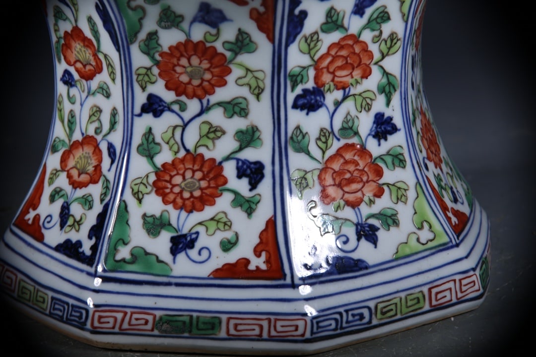 Doucai Flower Pattern Candlestick - 7