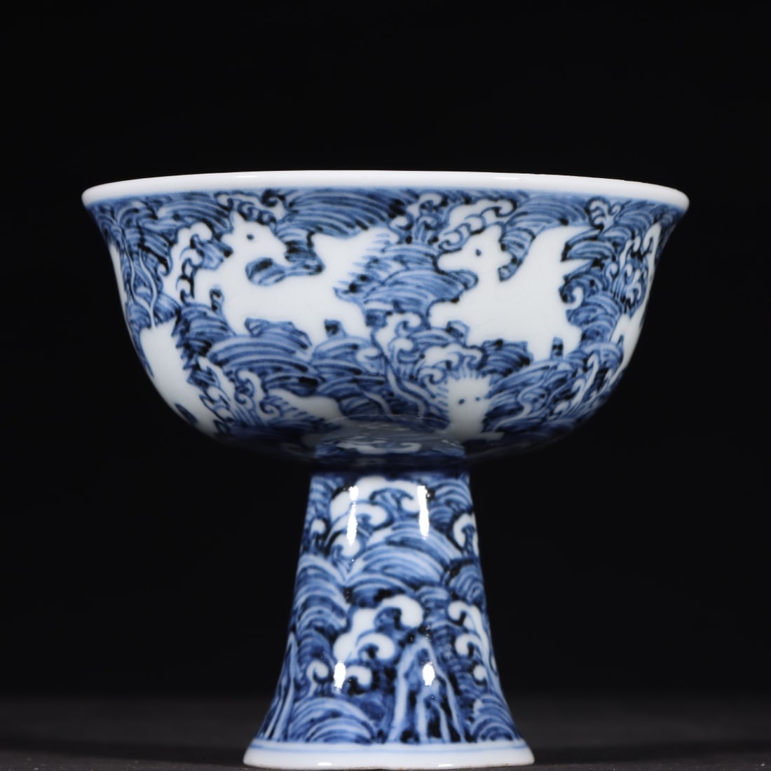 A Exquisite Blue and White Auspicious Beast Pattern Cup - 5