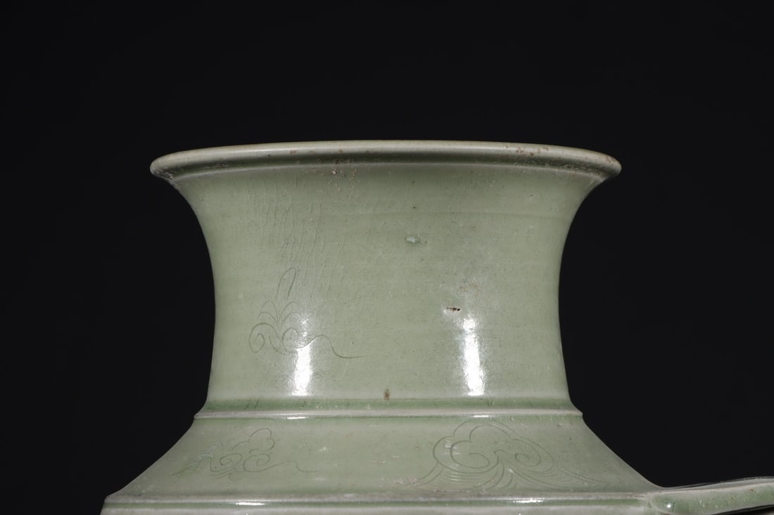 A Exquisite Yue yao Celadon Vase - 2