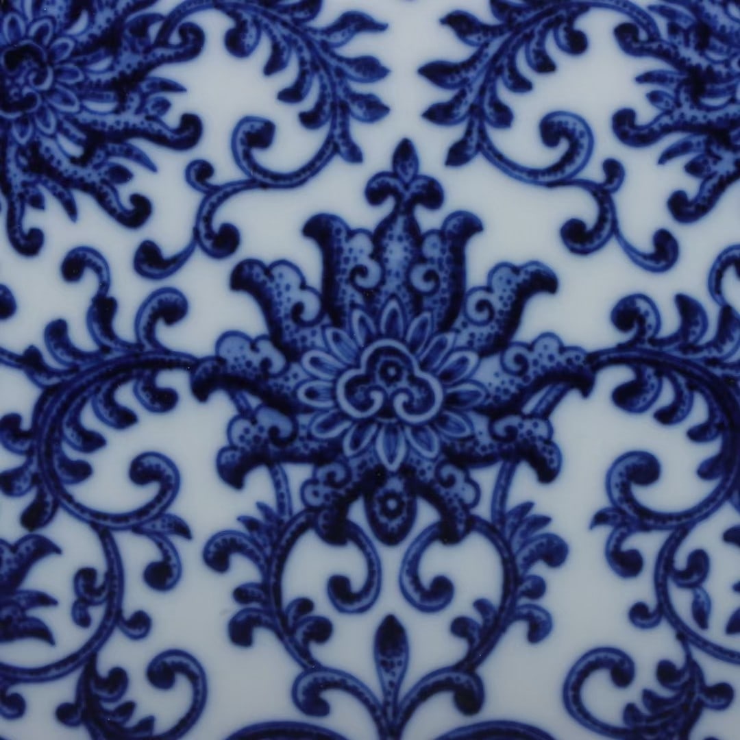 A Exquisite Blue and White Lotus Pattern Pattern Vase - 3