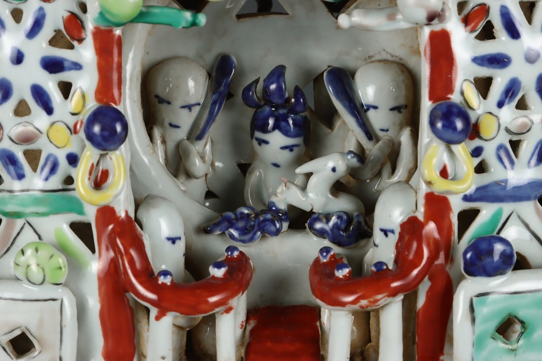 A Exquisite Wucai Lotus Pattern Dragon and Phoenix Pattern Ornament - 6