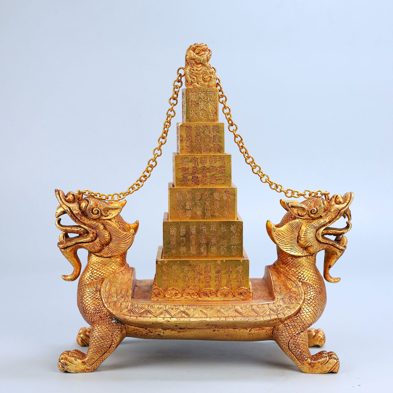 A Set of Exquisite Bronze Gilt Chiseled Dragon Seal: A Set of Exquisite Bronze Gilt Chiseled Dragon Seal,Qing Dynasty, China,Size:12.2inx10.6in,Weight:9175g 