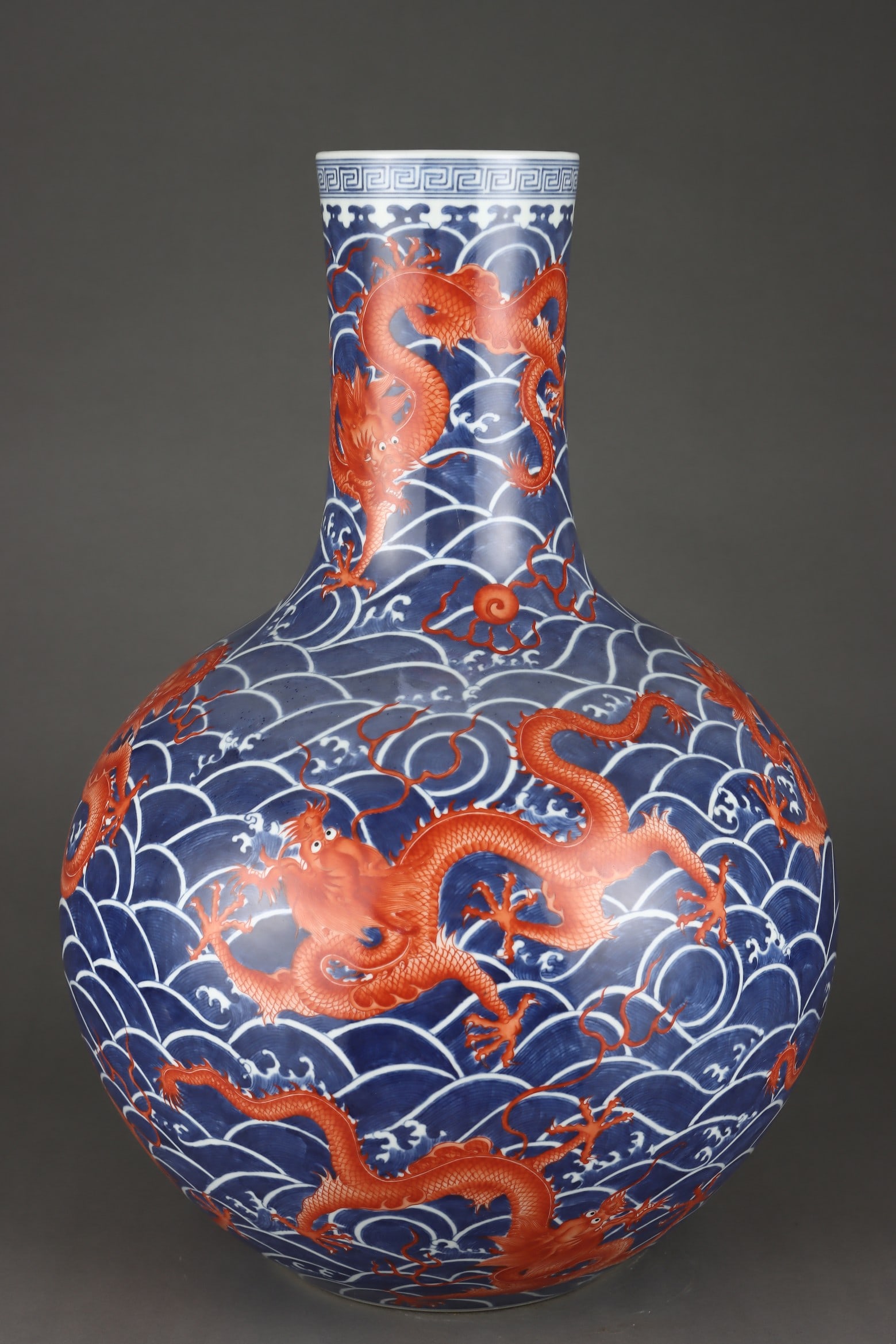 A Exquisite Iron-Red Blue Ground Dragon Pattern Vase - 4