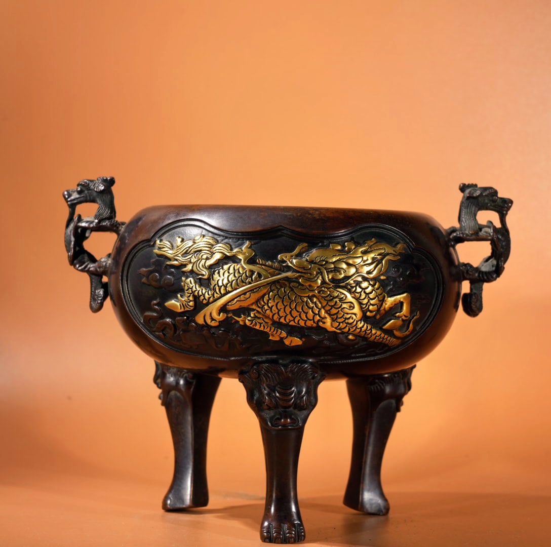 A Exquisite Gilt Bronze Kirin Pattern Beast-Ears Censer: A Exquisite Gilt Bronze Kirin Pattern Beast-Ears Censer,Ming Dynasty, China,Xuande Six-character Mark,Size:6.1inx4.4in,Weight:2895g 