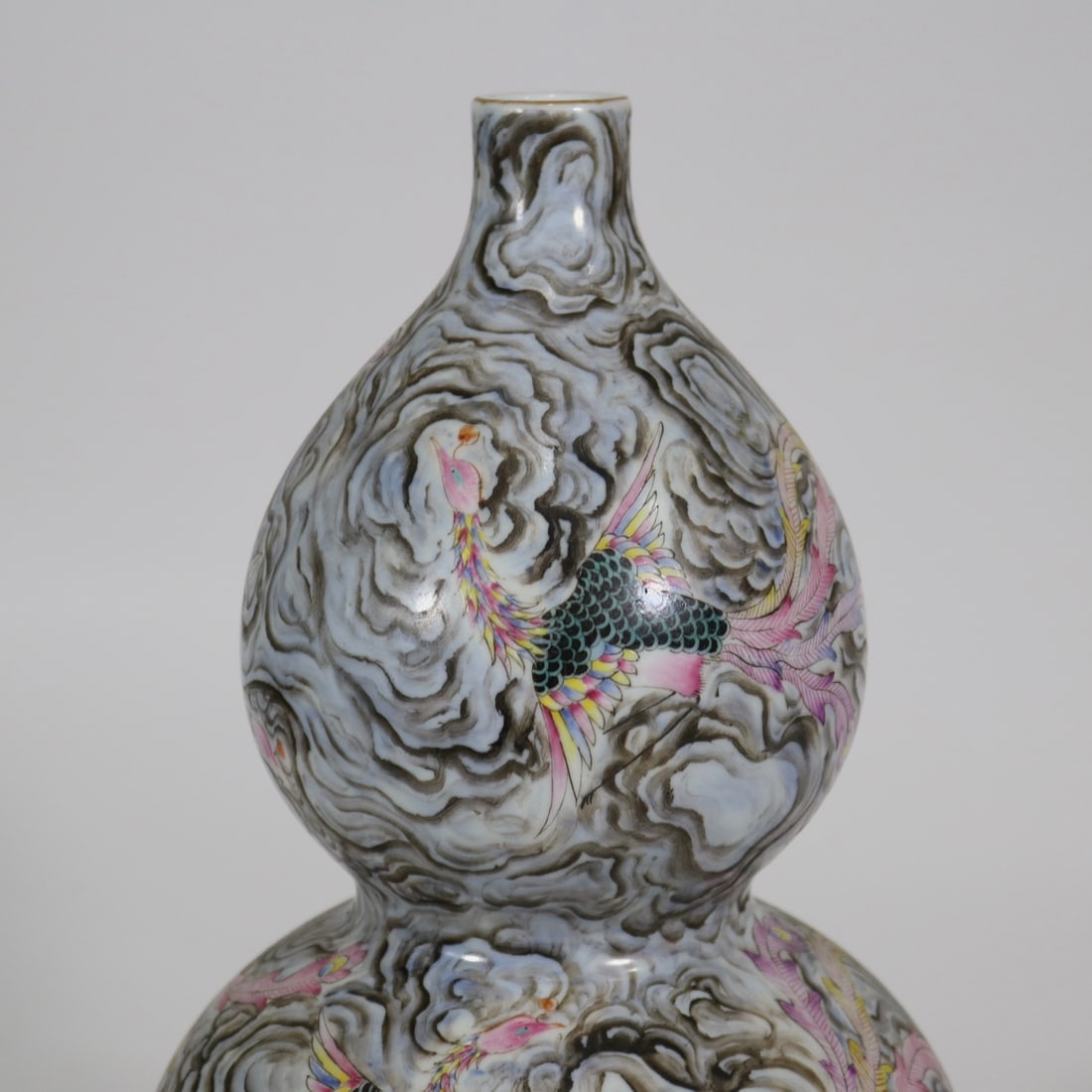 A Exquisite Famille-Rose Phoenix Pattern Gourd Vase - 5