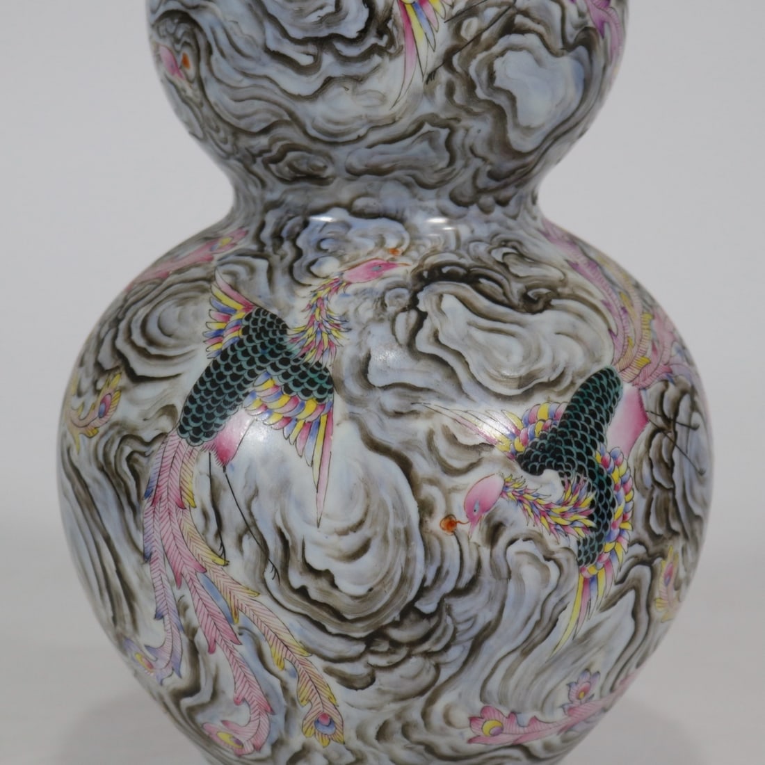 A Exquisite Famille-Rose Phoenix Pattern Gourd Vase - 7