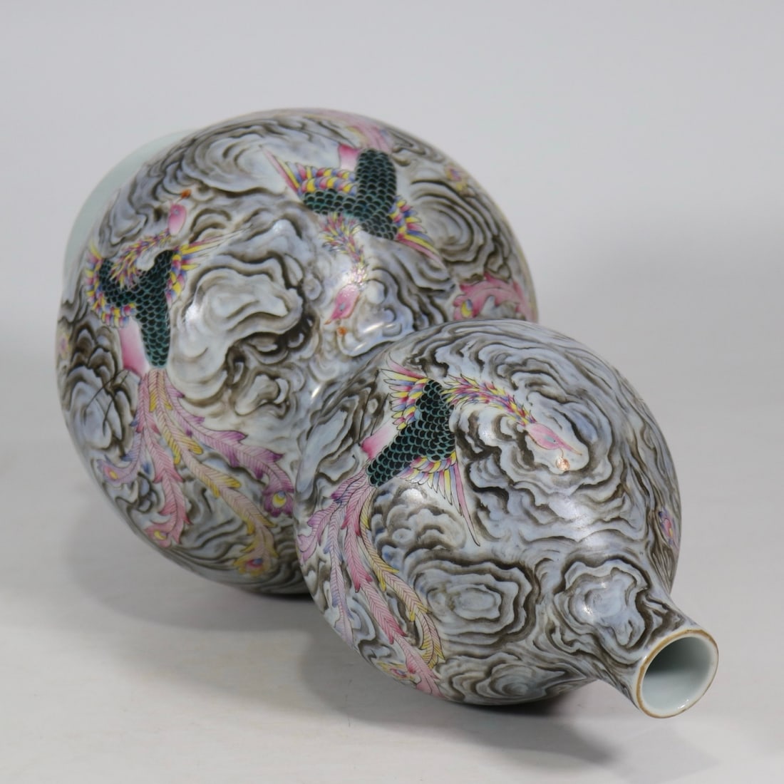 A Exquisite Famille-Rose Phoenix Pattern Gourd Vase - 8
