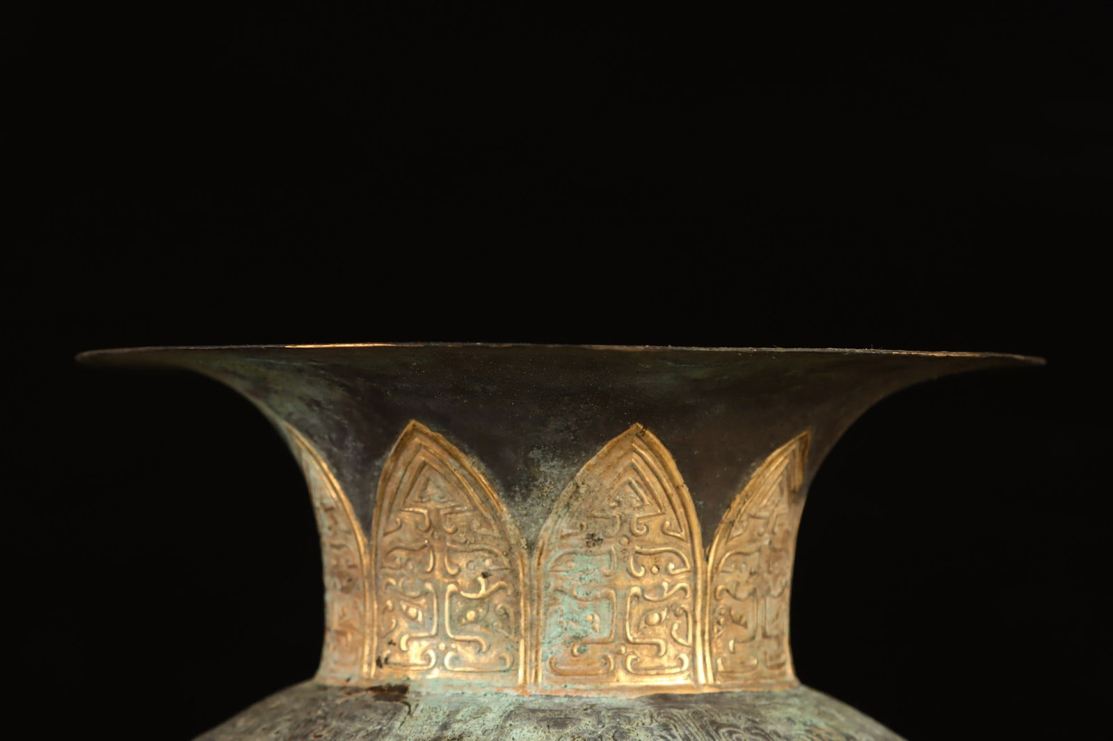 A Exquisite Gilt Silver Beast-Face Pattern Vase - 2