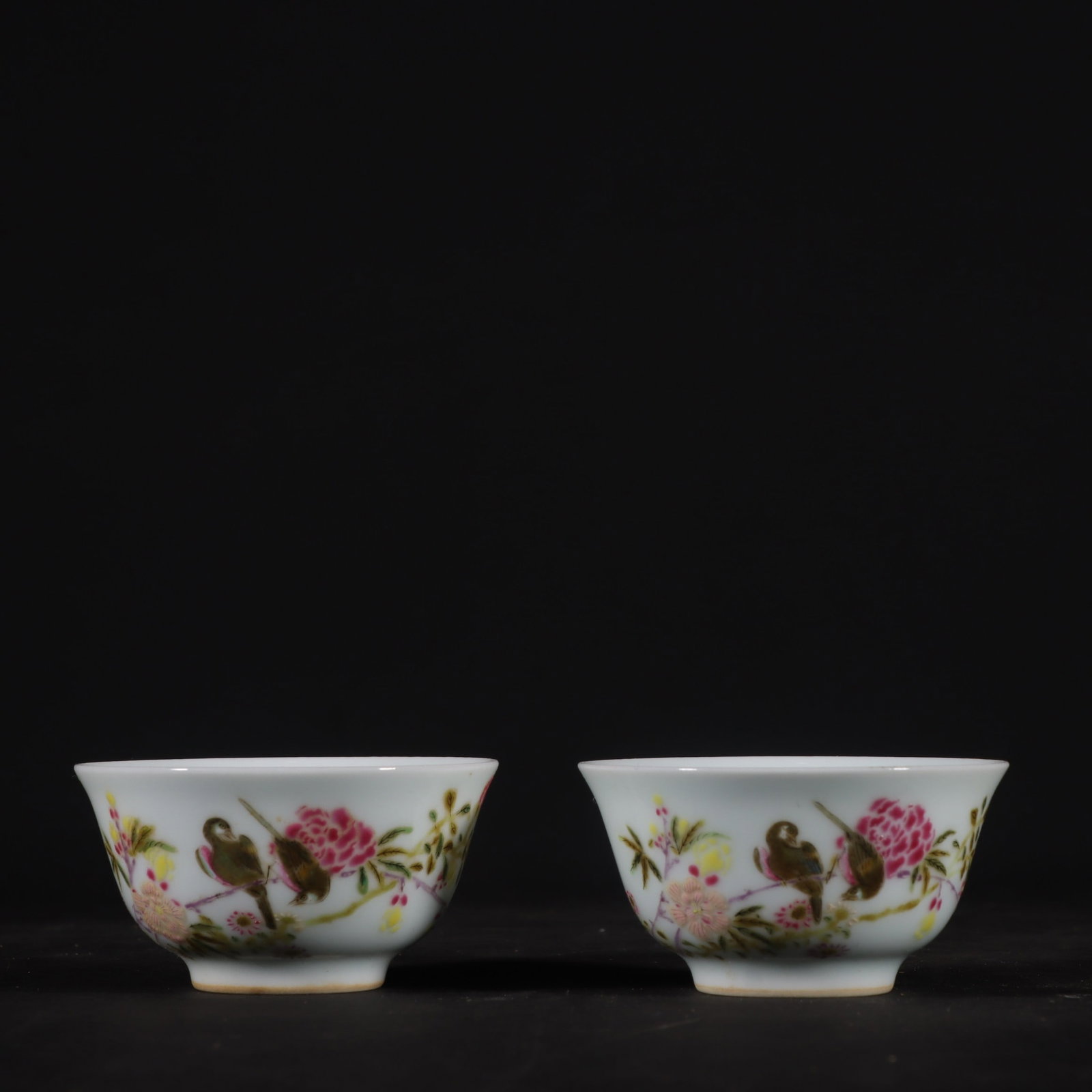 A Exquisite A pair of Famille-Rose Flower and Bird Pattern Cup: A Exquisite A pair of Famille-Rose Flower and Bird Pattern Cup,Qing Dynasty,China,Size:1.2inx2.4in 