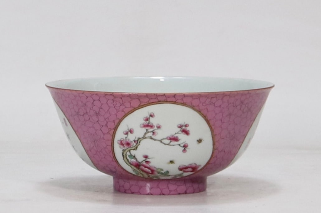 A Exquisite Ruby Red-Glazed Flower Pattern Bowl: A Exquisite Ruby Red-Glazed Flower Pattern Bowl,Qing Dynasty,China,Qianlong Six-character Mark,Size:3.1inx6.9in 
