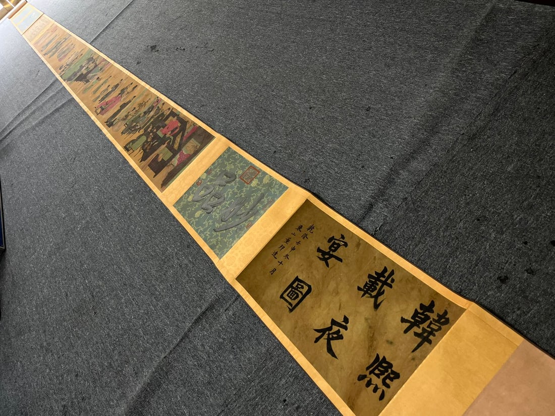 A Chinese Hand Scroll Ink Painting of Figures on Silk: A Chinese Hand Scroll Ink Painting of Figures on Silk,Ming Dynasty, China,Qiu Ying,without frame size:12.2inx243.3in 