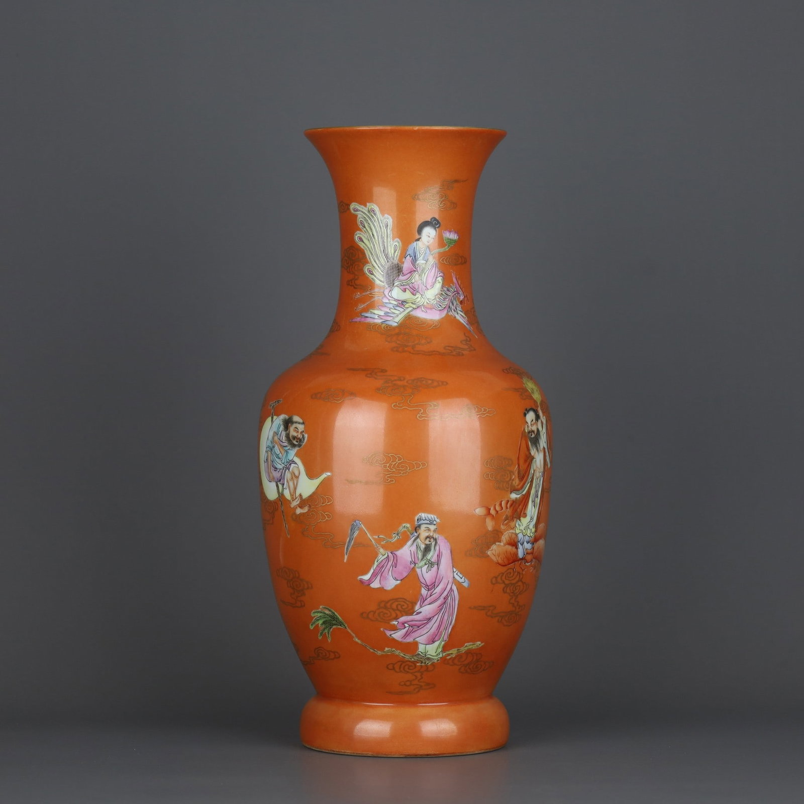 A Exquisite Coral Red Ground Famille-Rose Painted Gold Figures Pattern Vase (1 of 9)