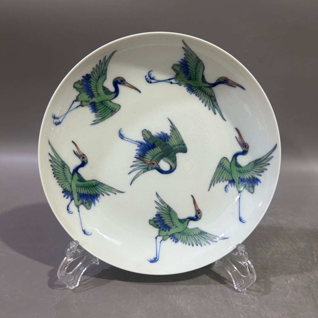 A Exquisite Doucai Crane Pattern Plate: A Exquisite Doucai Crane Pattern Plate,Qing Dynasty, China,Yongzheng Six-character Mark,Size:7.9inx1.6in 