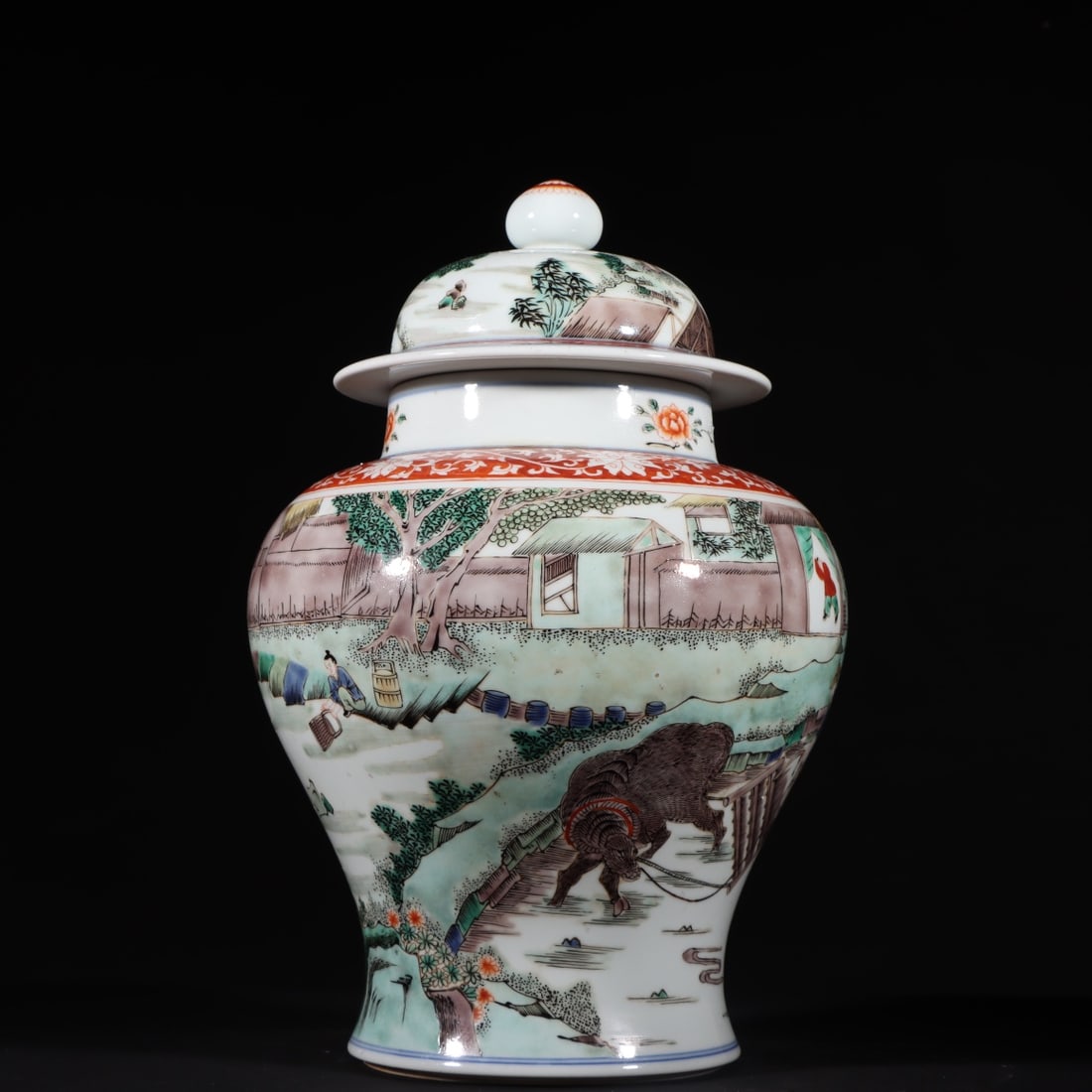 A Exquisite Wucai Landscape Pattern Jar - 3