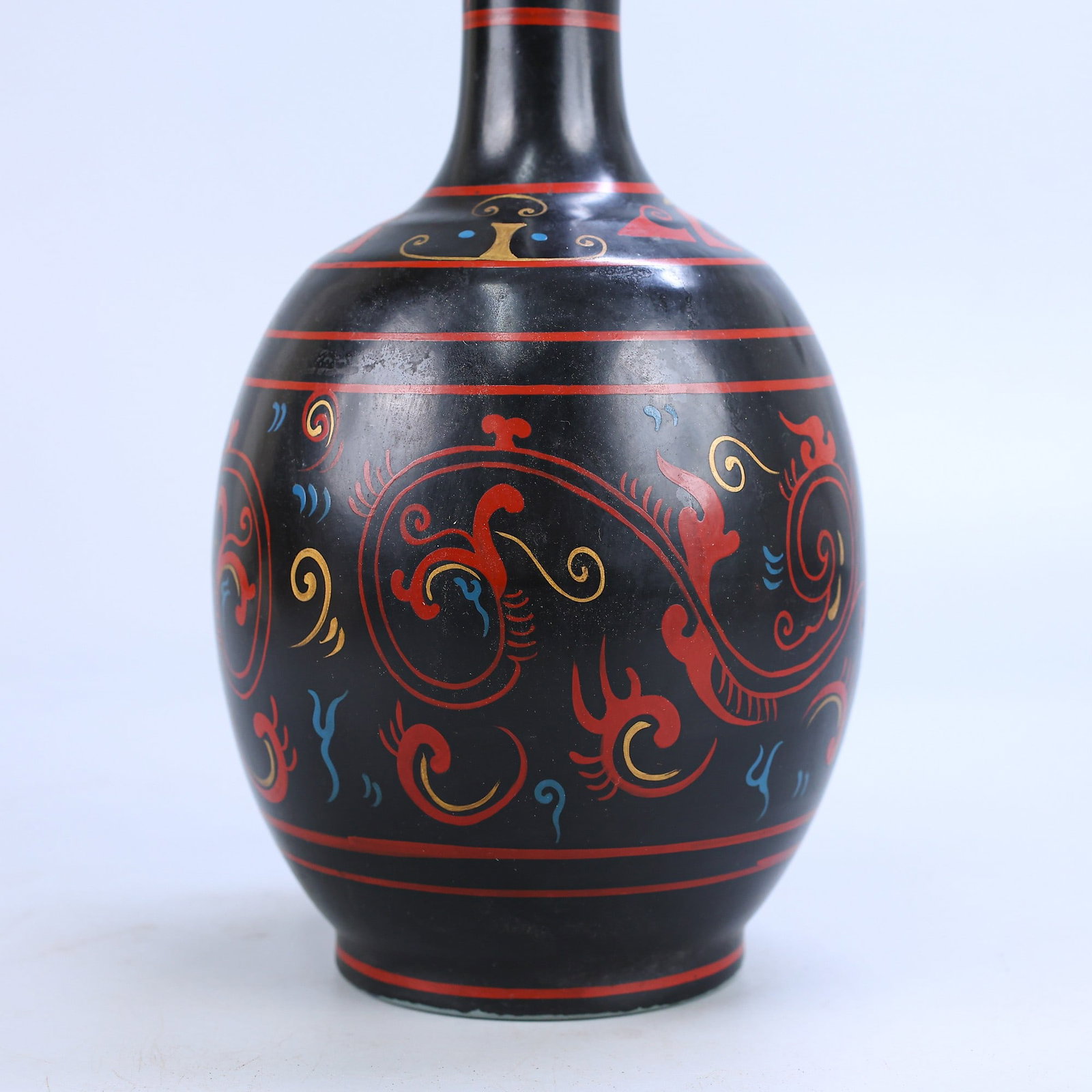 A Exquisite Black Ground Doucai Dragon Pattern Vase - 6