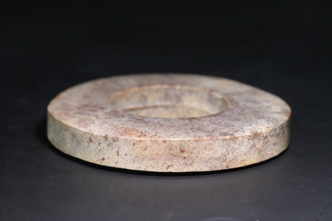 A Exquisite Gaogu Jade Ring - 4