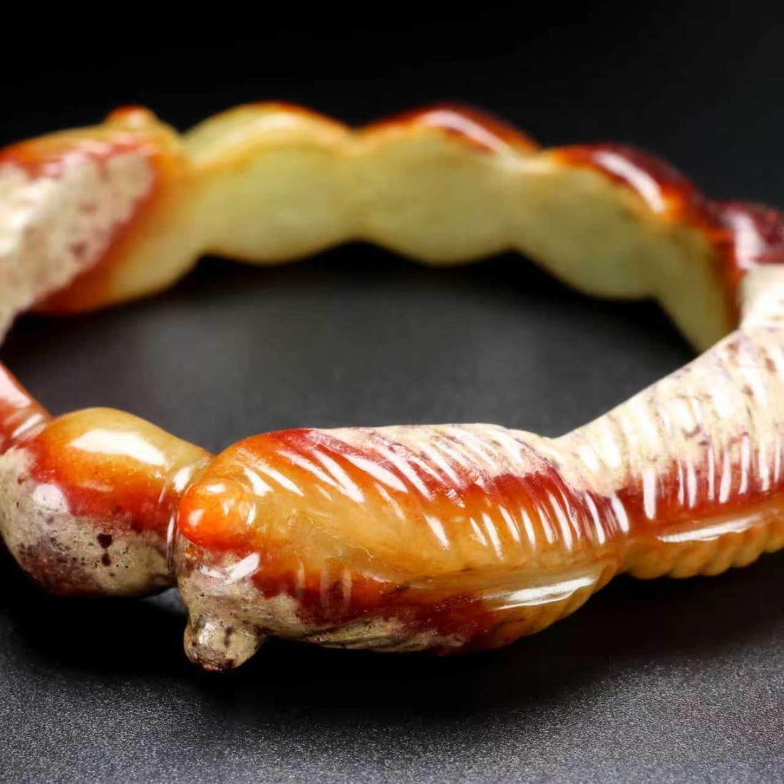 A Exquisite Hotan Jade Cicada Bracelets - 3