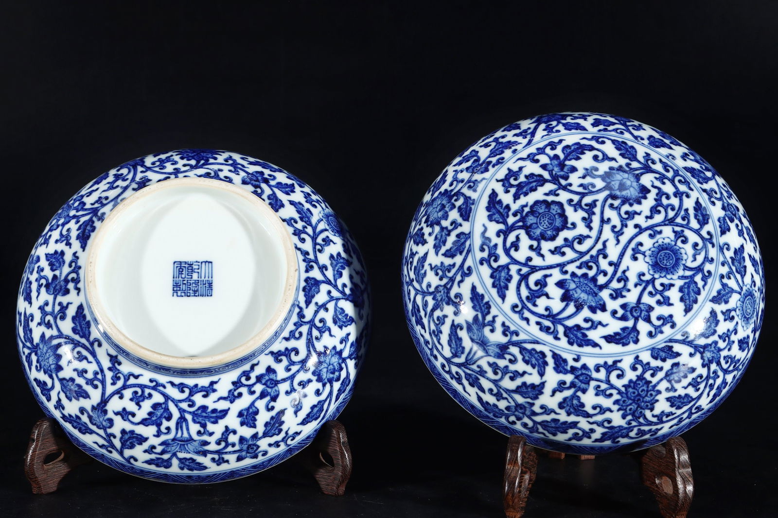 A Exquisite Blue and White Lotus Pattern Pattern Box - 4