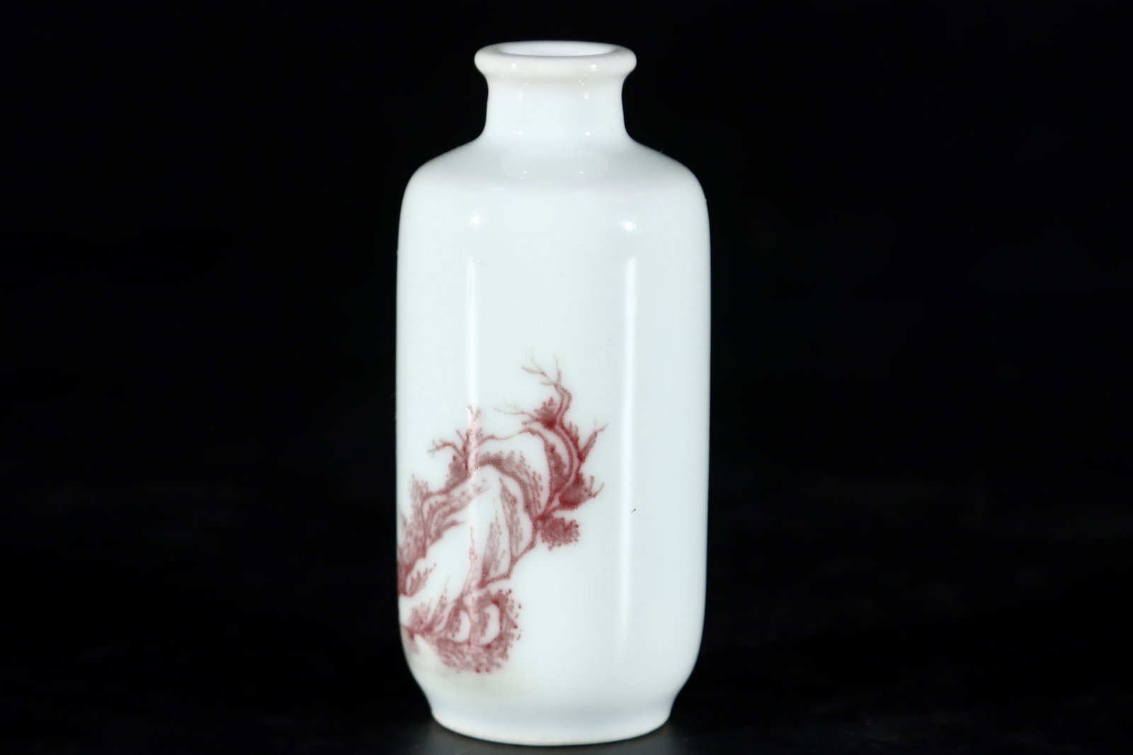 A Exquisite Blue and White Underglaze-Red Statue of Arhat Pattern Snuff Bottle: A Exquisite Blue and White Underglaze-Red Statue of Arhat Pattern Snuff Bottle,Qing Dynasty, China,Guangxu Six-character Mark,Size:3.1inx1.5in 
