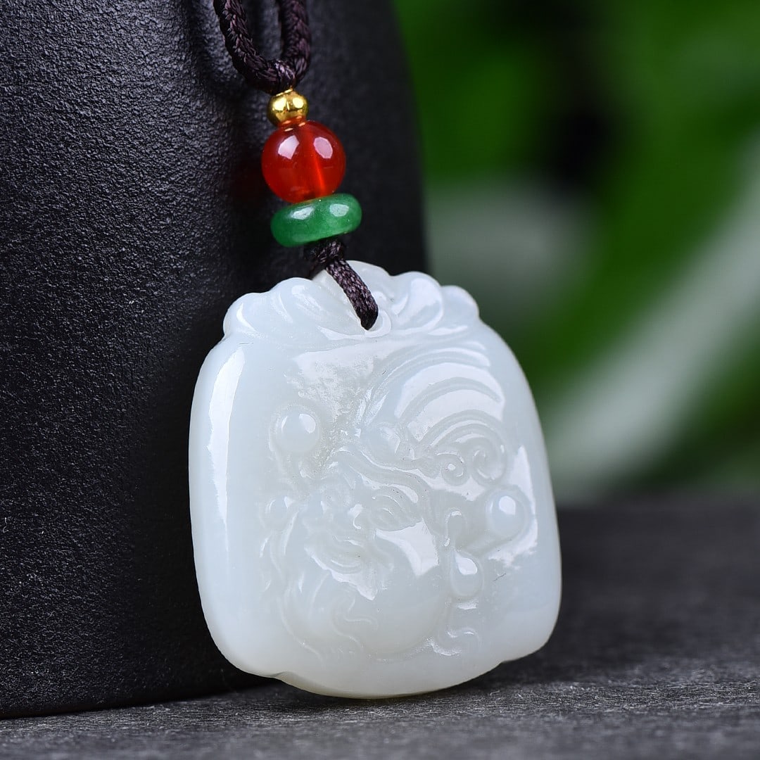 A Exquisite Hotan Jade Figures Pattern Pendant - 2