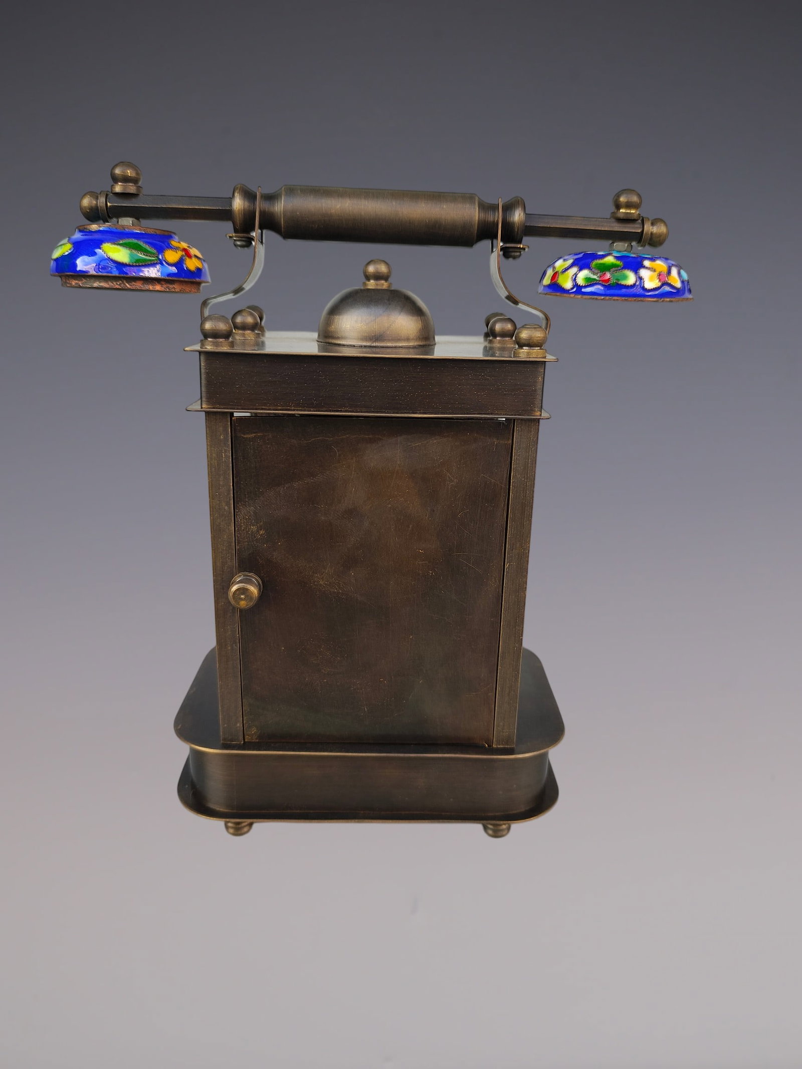 An Exquisite Bronze Lotus Pattern Clock - 5