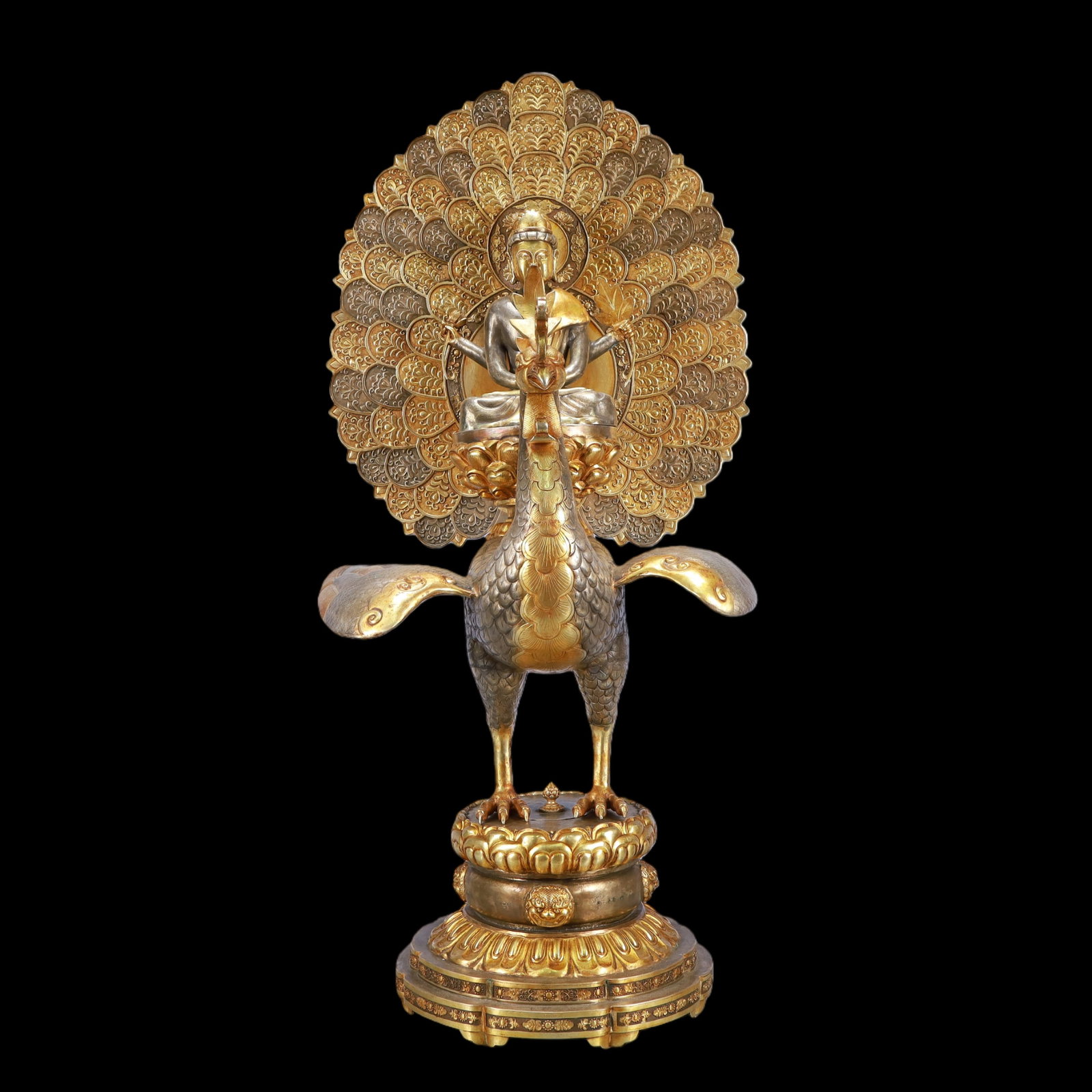 A Exquisite Gilt Silver Buddha statue (1 of 13)