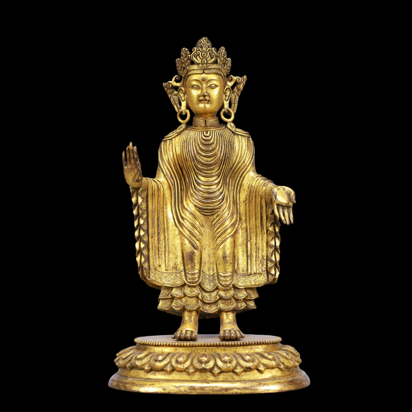 A Exquisite Gilt Bronze Buddha statue: A Exquisite Gilt Bronze Buddha statue Ming Dynasty, China Size:5.1inx3.5inx9.1in Weight:1650g铜鎏金佛像 中国明代 Size:13cmx9cmx23cm Weight:1650g