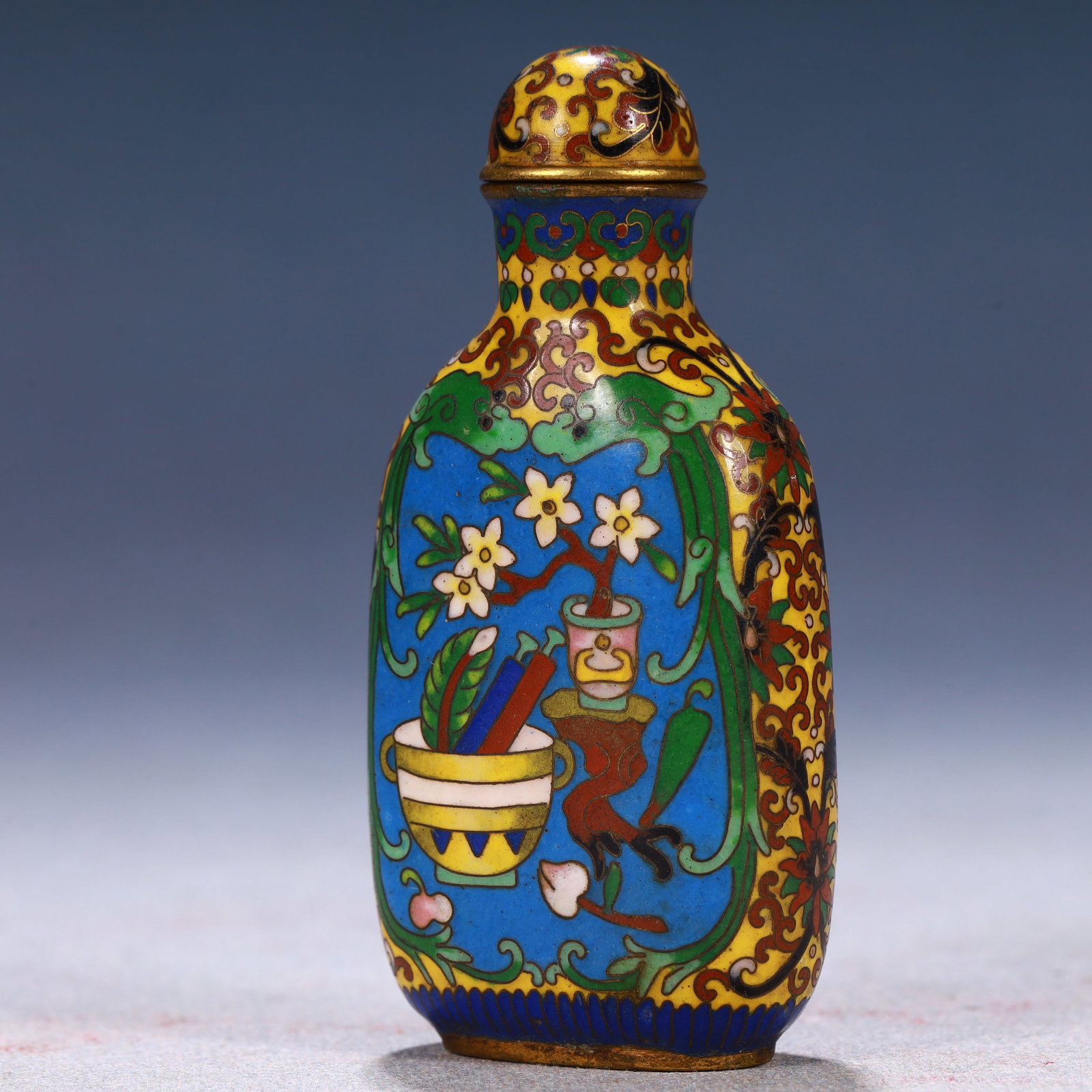 An Exquisite Cloisonne Flower Pattern Snuff Bottle - 2