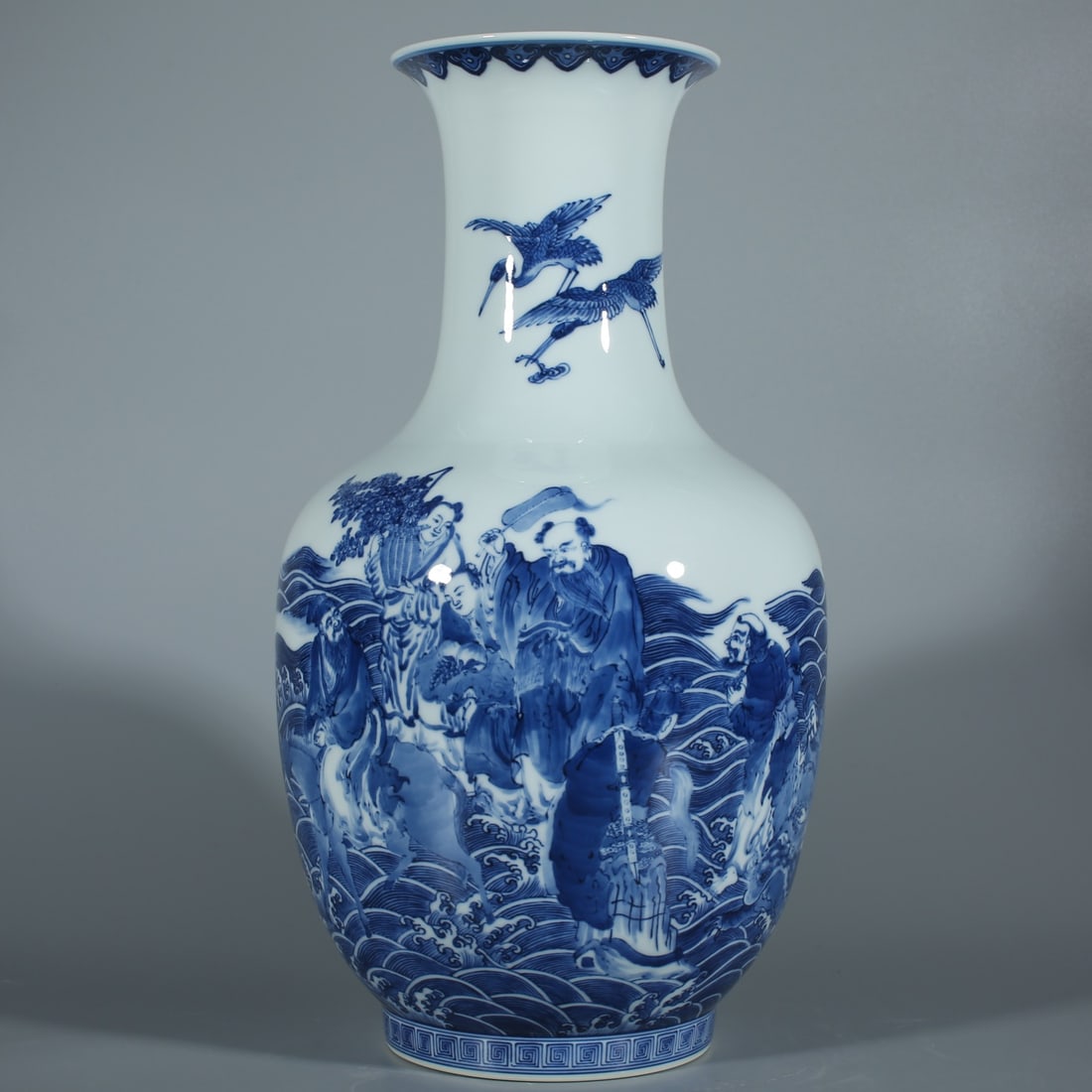 A Huge Blue and White Character and Story Pattern Vase: A Huge Blue and White Character and Story Pattern Vase,Qing Dynasty,China,Yongzheng Six-character Mark,Size:16.2inx8.9in 青花人物故事纹瓶,中ࢲ