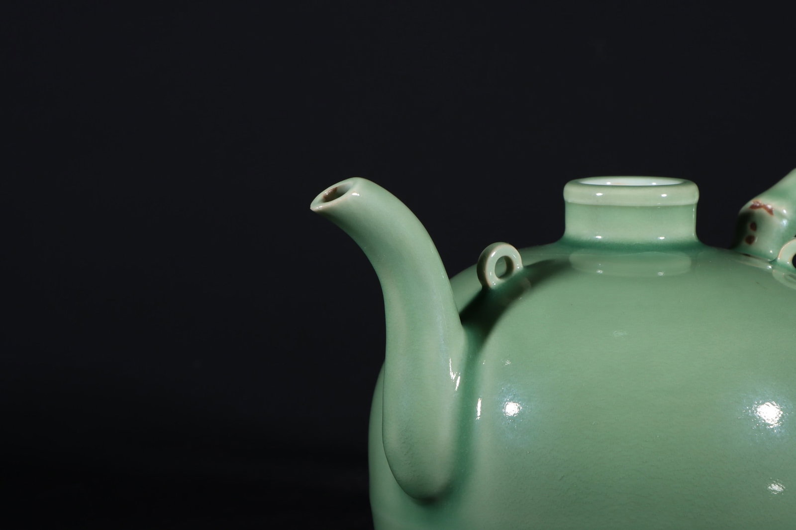 An Exquisite Celadon Glazed Ewer - 7