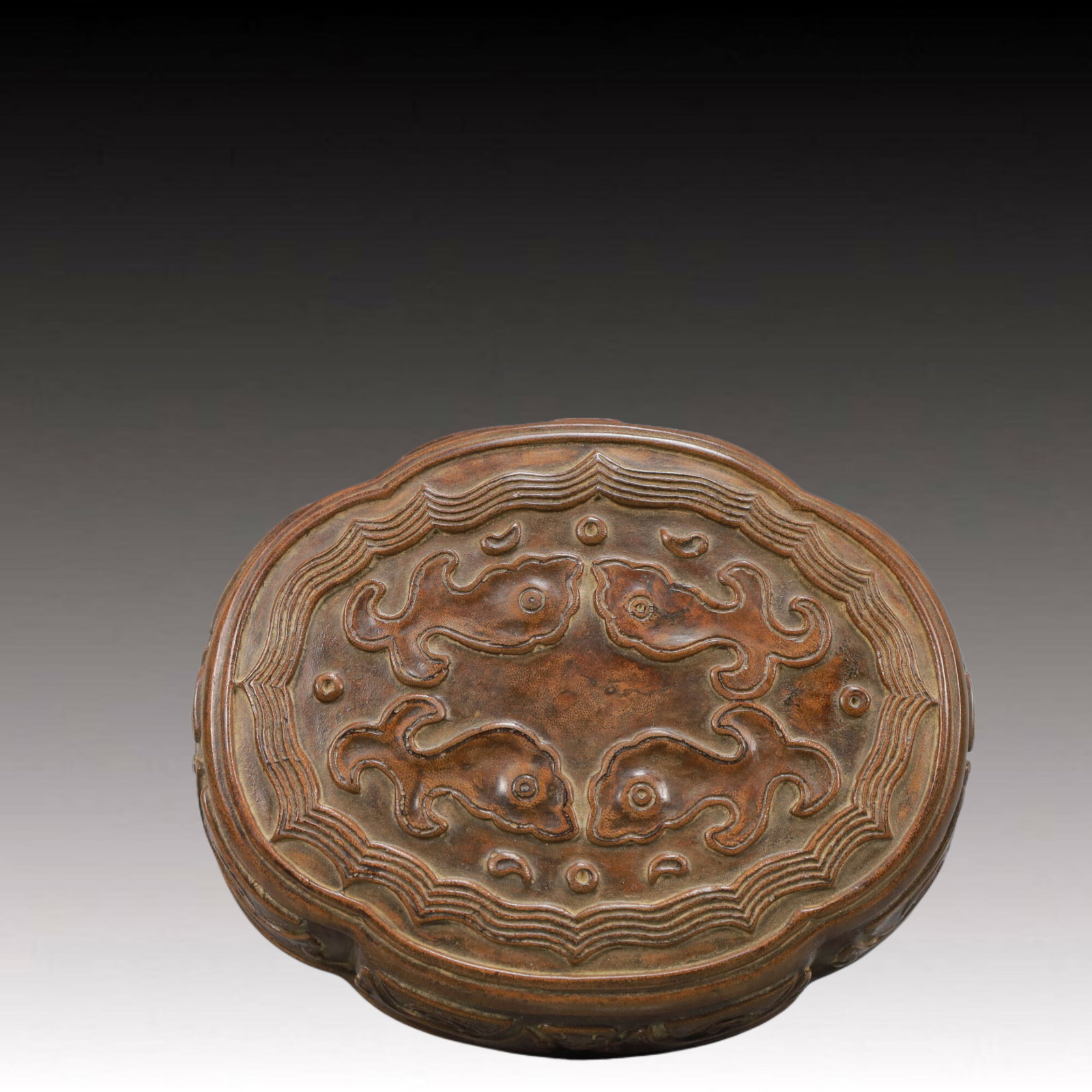 An Exquisite Eaglewood Beast-Face Pattern Cover Box - 6