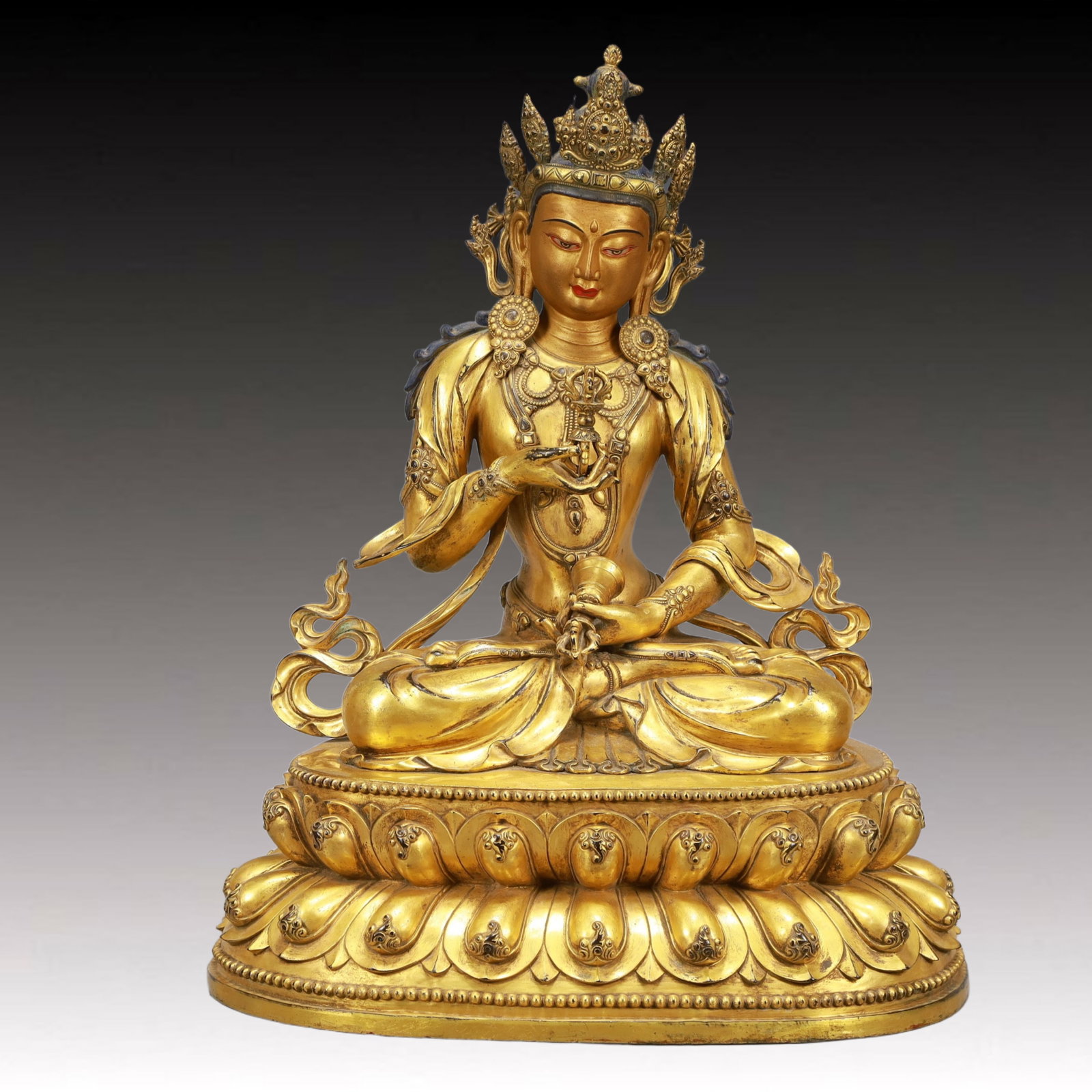 A Solemn Gilt Bronze Statue of Vajrasattva (1 of 9)