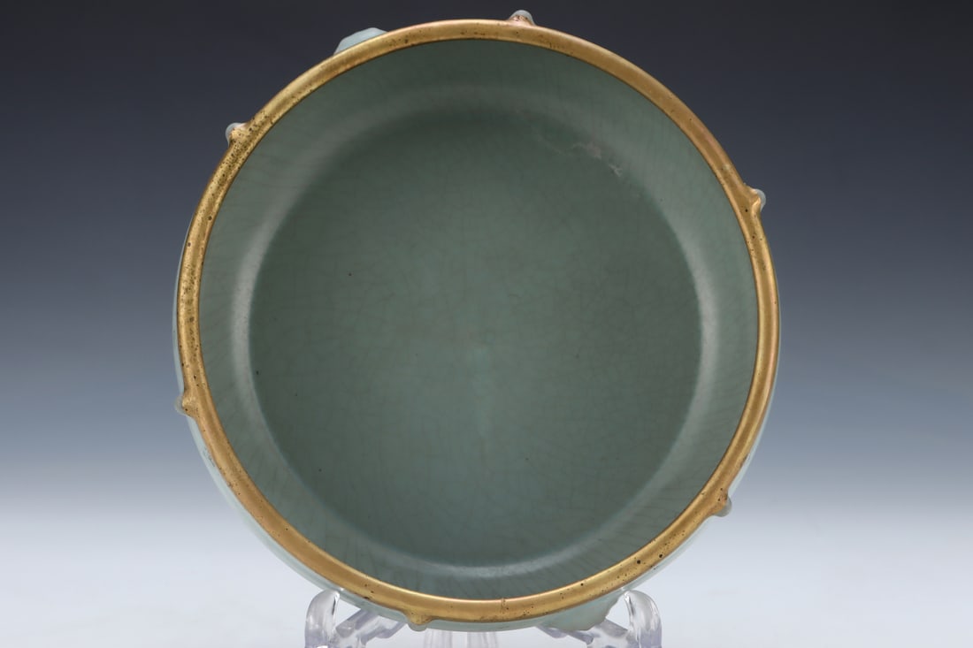 An Exquisite Ru yao Sky Blue Glazed Beast-Ears Brush Washer,with an Imperial Poem by Emperor: An Exquisite Ru yao Sky Blue Glazed Beast-Ears Brush Washer,with an Imperial Poem by Emperor Qianlong,Song Dynasty,China,Size:3inx7.9in 汝窑天蓝釉兽耳笔