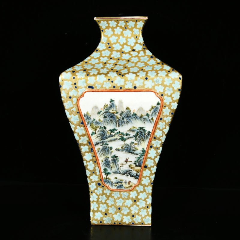 An Exquisite Enamel Landscape Pattern Vase - 3
