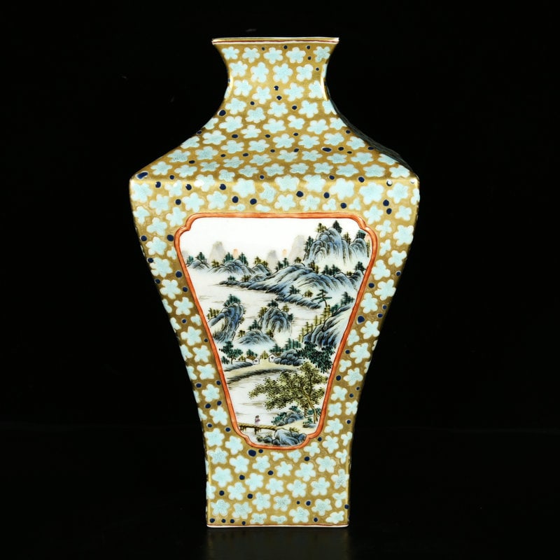 An Exquisite Enamel Landscape Pattern Vase - 4