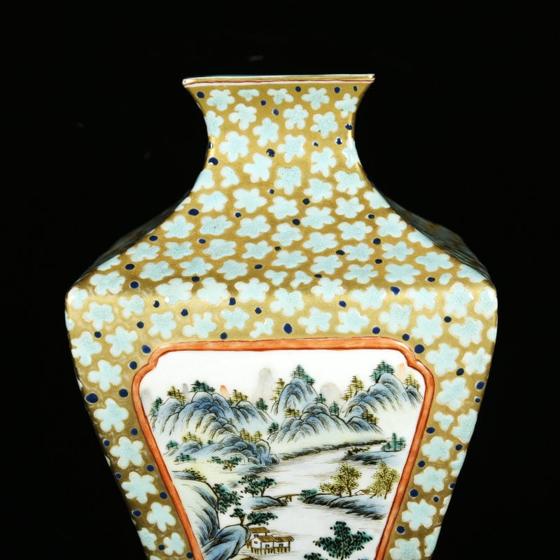 An Exquisite Enamel Landscape Pattern Vase - 5