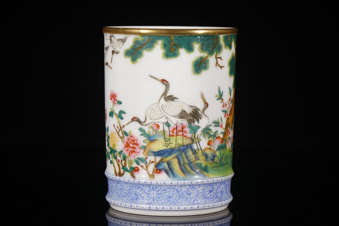 An Exquisite Enamel Pine and Crane Pattern Brush Pot,with poem: An Exquisite Enamel Pine and Crane Pattern Brush Pot,with poem,Qing Dynasty,China,Yongzheng Four-character Mark,Size:4.7inx3.5in 珐琅彩松鹤纹笔筒,४