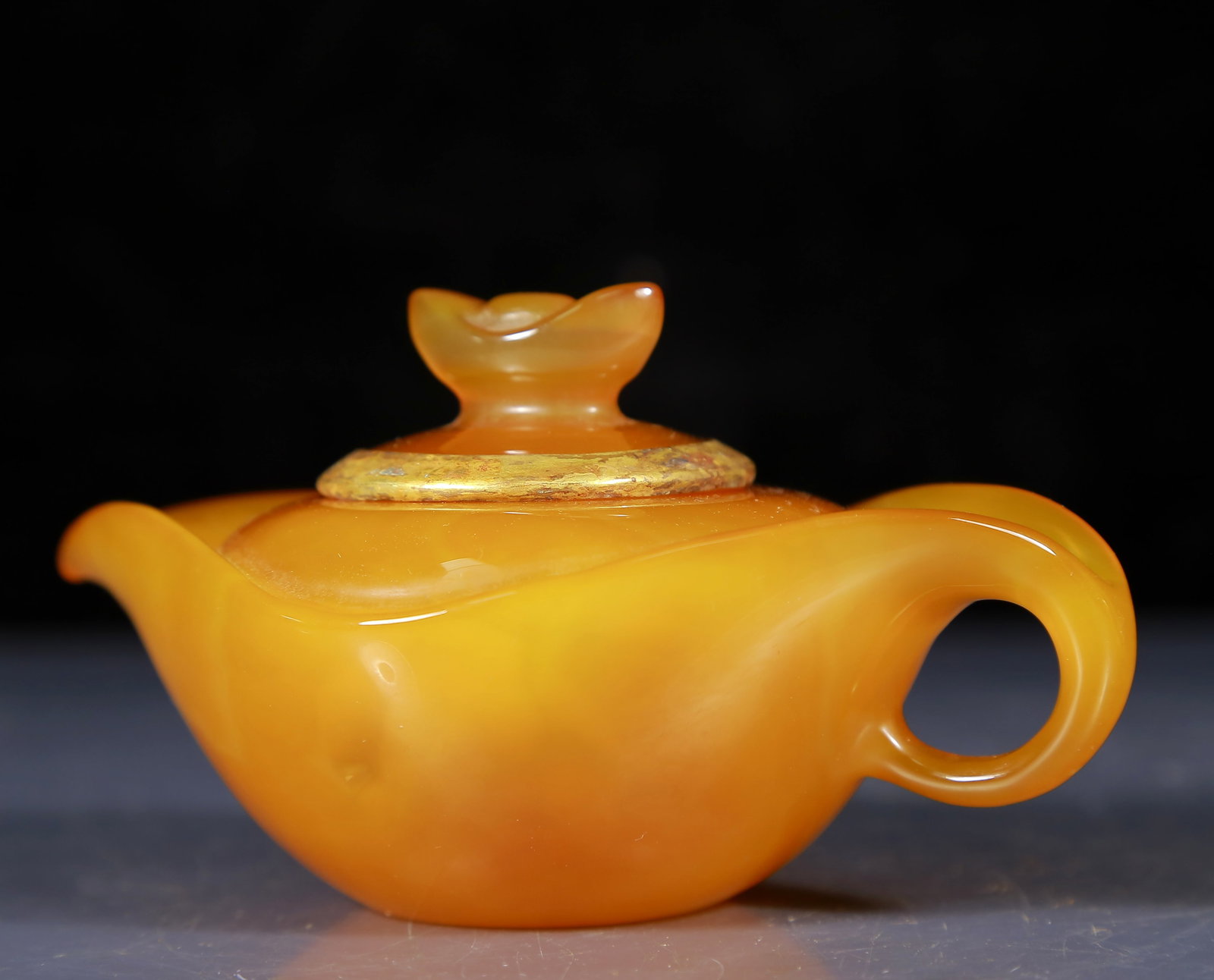 An Exquisite Agate Teapot - 6