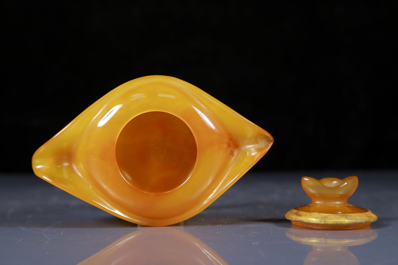 An Exquisite Agate Teapot - 8