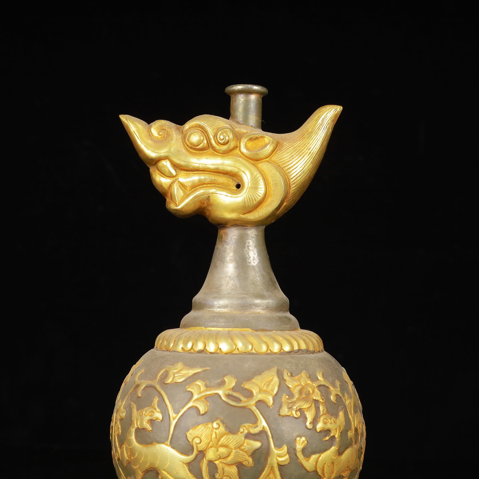 An Exquisite Gilt Silver Auspicious Beast Pattern Vase - 10