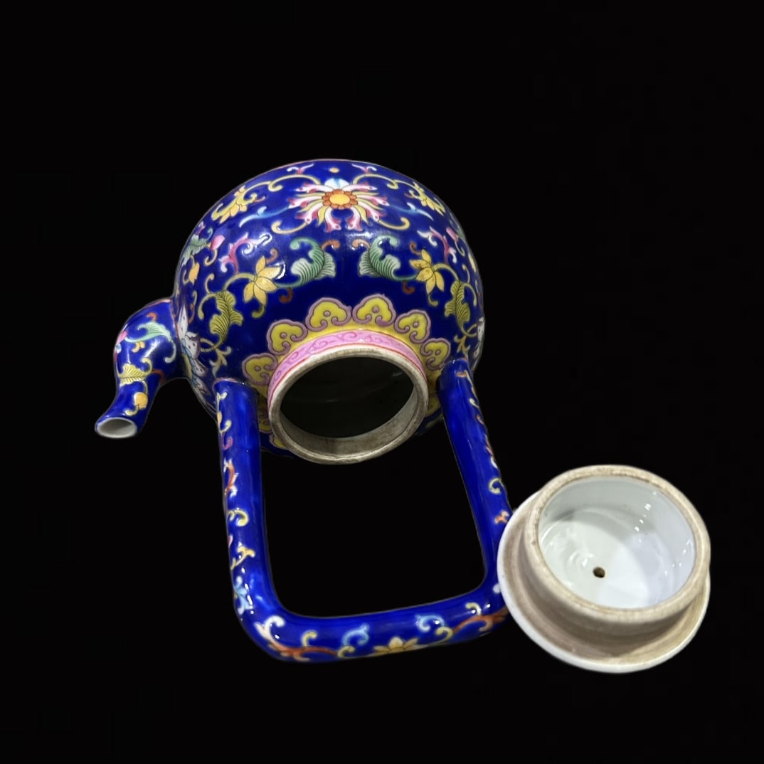 An Exquisite Enamel Lotus Pattern Loop-Handled Pot - 5
