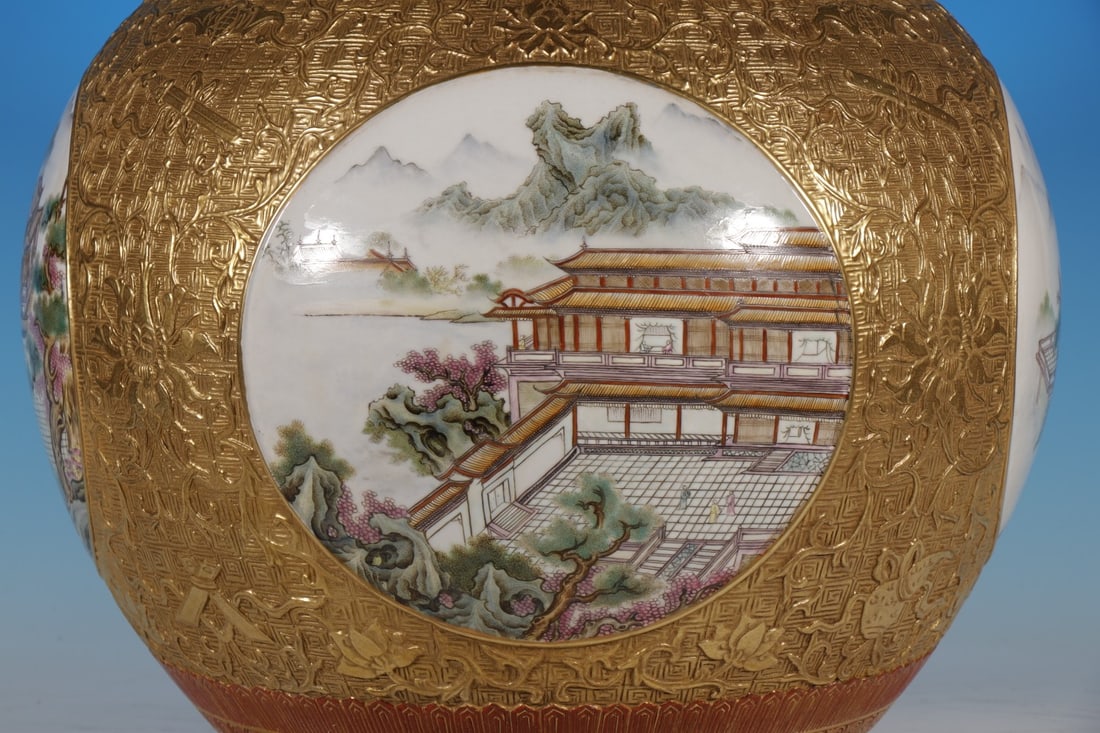 A Huge Enamel Landscape Pattern Vase - 7