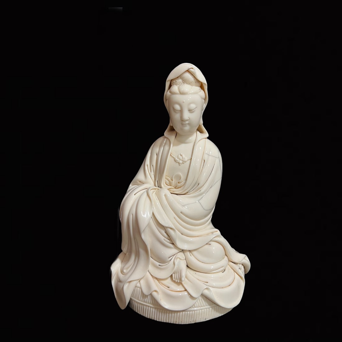 A Solemn Blance-De-Chine Statue of Avalokitesvara (1 of 8)