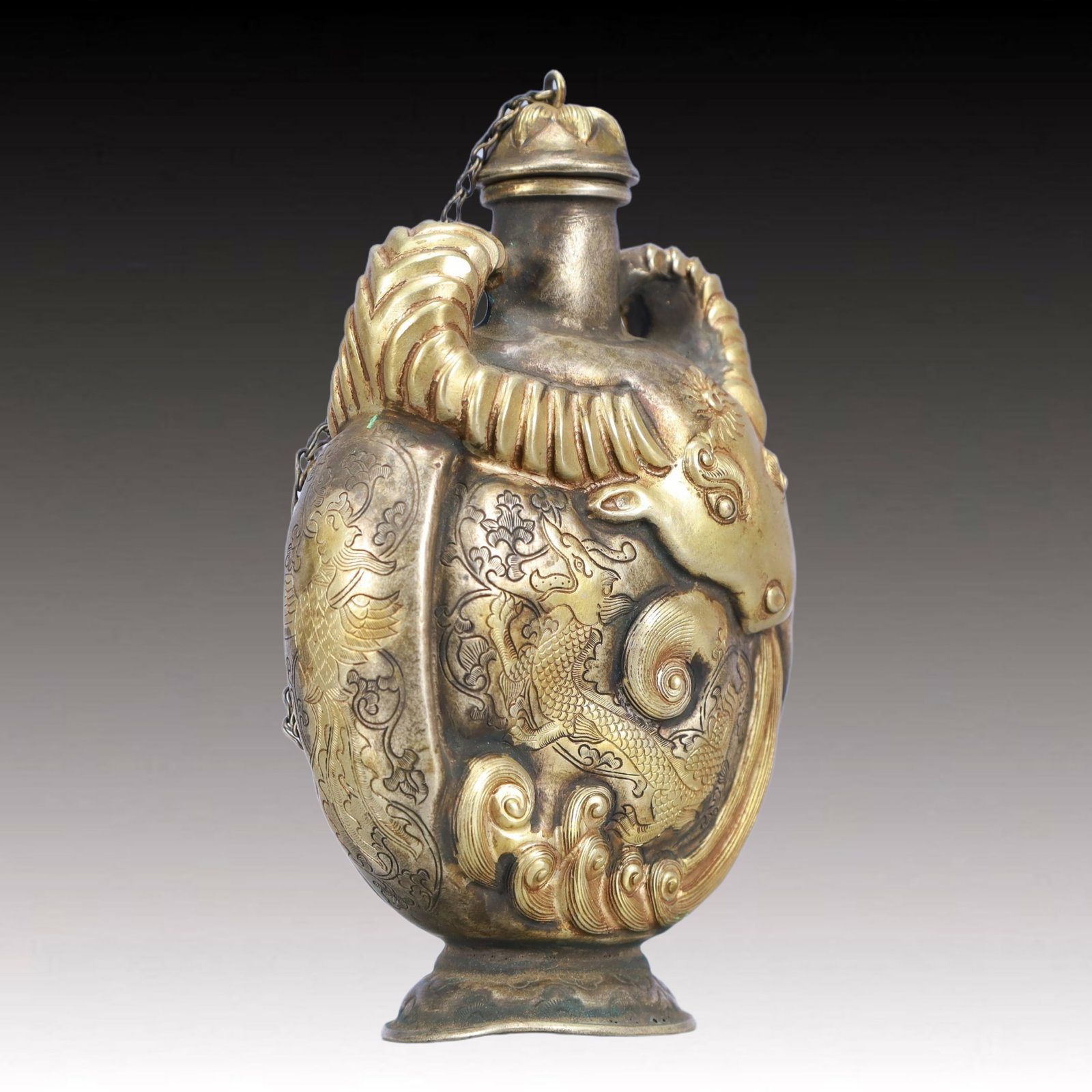 A Rare Gilt Silver Buffalo Pattern Snuff Bottle - 3