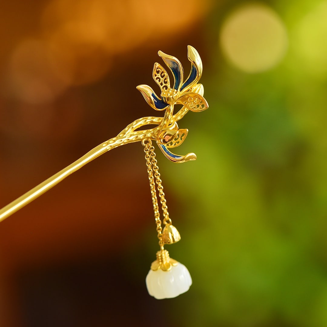 An Exquisite Sterling Silver-Gold Plated Inlaid White Jade Enamel Hairpin: An Exquisite Sterling Silver-Gold Plated Inlaid White Jade Enamel Hairpin, 纯银镀金镶白玉珐琅发簪